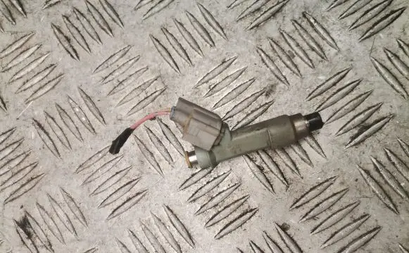 Toyota Aygo AB10 Fuel injector 052063103