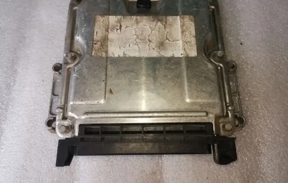 Peugeot 406 Engine control unit/module 0281010166 9636255980