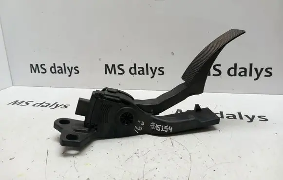 Mercedes-Benz ML W166 Accelerator throttle pedal A1663000004 1663000004