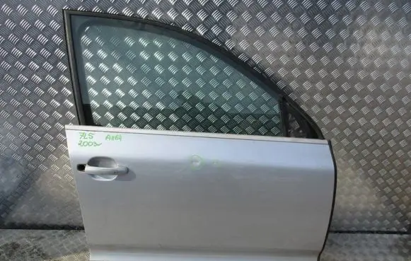 Porsche Cayenne (92A) Front door