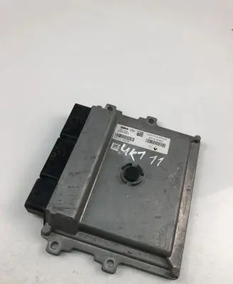 Renault Clio IV Engine control unit/module ECU 237103009R 237102803R