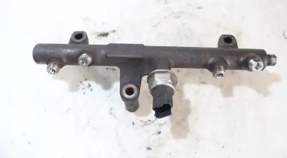 Peugeot 3008 I Fuel main line pipe