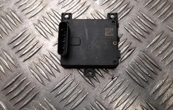 Opel Astra L Blind spot module 9844452180