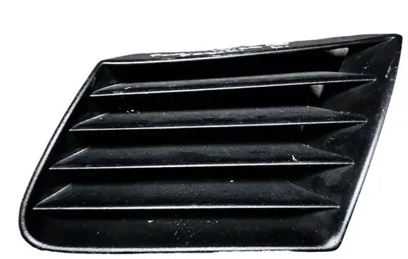 Seat Ibiza III (6L) Front bumper lower grill 6L0853677 M8204