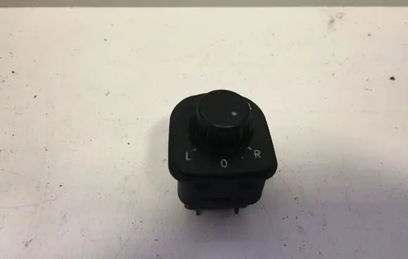 Volkswagen PASSAT B6 Wing mirror switch 1K0959565