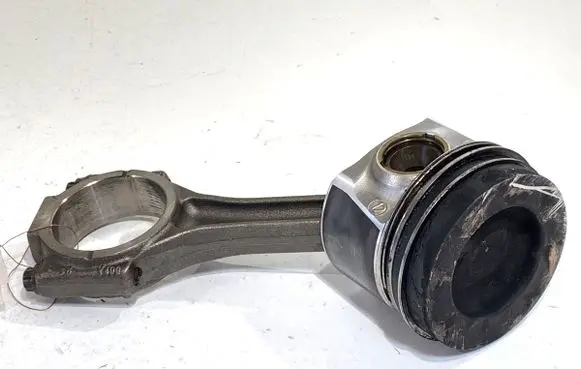 Volkswagen Transporter - Caravelle T5 Piston with connecting rod 038J