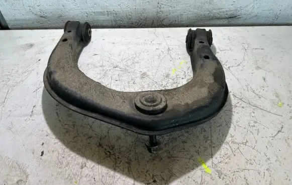 Volkswagen Amarok Front upper control arm/wishbone 