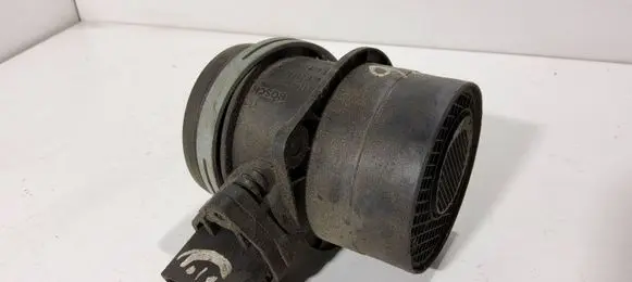 Volkswagen Golf IV Mass air flow meter 074906461B 0281002461