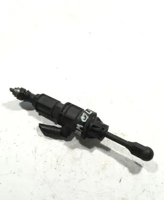 Mitsubishi Outlander Clutch master cylinder 