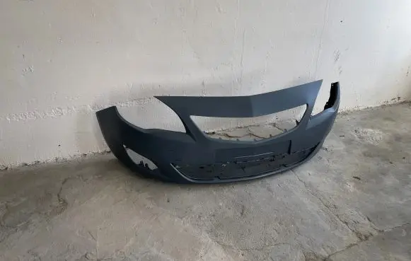 Opel Astra J Front bumper