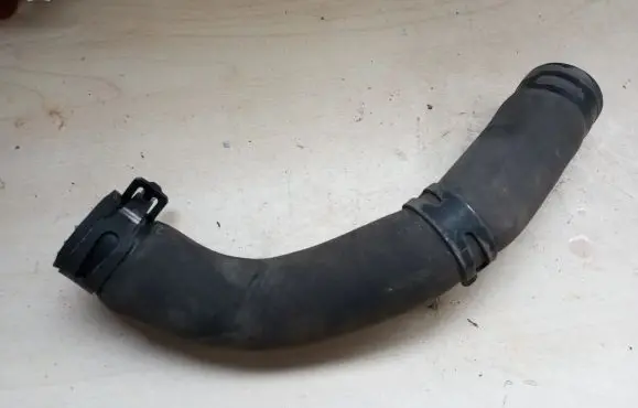 KIA Sportage Engine coolant pipe/hose