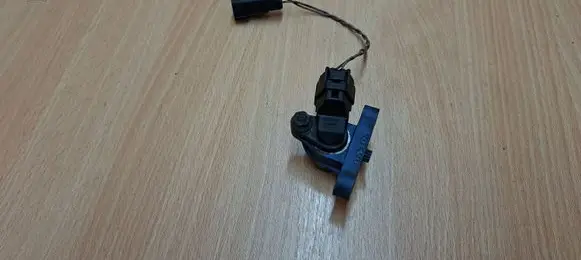 Volvo V50 Crankshaft position sensor 30751292