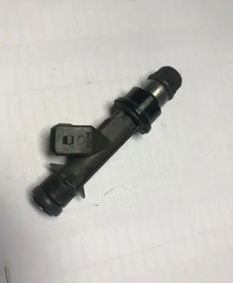 Opel Zafira B Fuel injector 25343299
