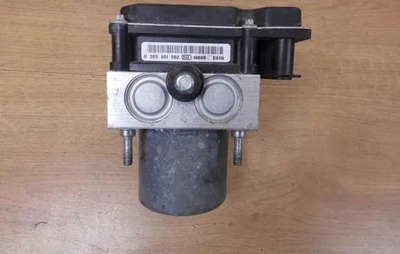 Subaru Forester SJ ABS Pump 27536SC080 0265951582
