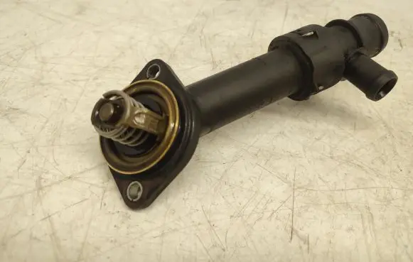 Thermostat/thermostat housing