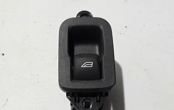 Volvo XC60 Electric window control switch 31394841