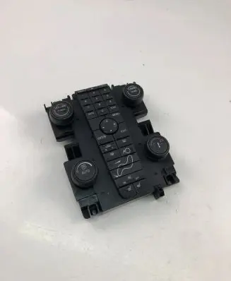 Volvo S40 Climate control unit 8697155