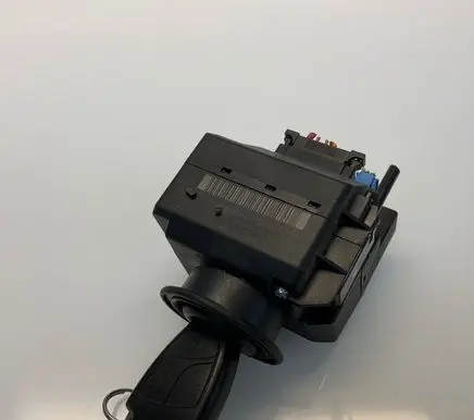 Mercedes-Benz E W211 Ignition lock 2115451008 A2115451008