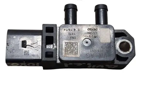 Volkswagen Golf VII Exhaust gas pressure sensor 04L906051