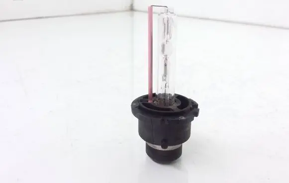 BMW 5 E60 E61 Xenon bulb D2s