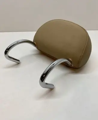Mercedes-Benz CLS C219 Rear seat headrest 