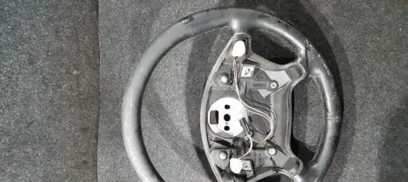 Opel Omega B1 Steering wheel 0064046 90437779
