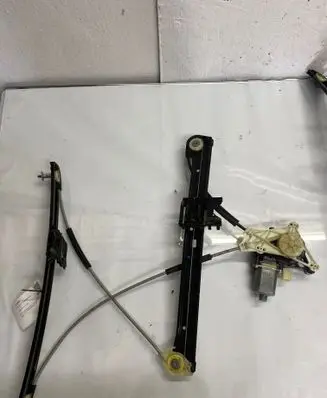 Audi A3 S3 8V Front door window regulator with motor 8V4837461 A000278166