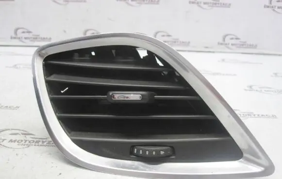 Opel Mokka Dashboard side air vent grill/cover trim 95245316