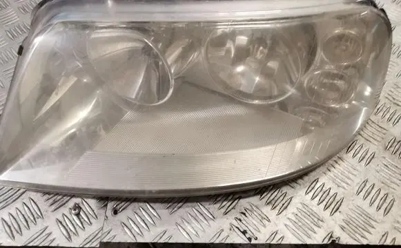 Volkswagen Sharan Headlight/headlamp 1305235530