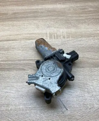Honda Civic Front door window regulator motor 1290A3042