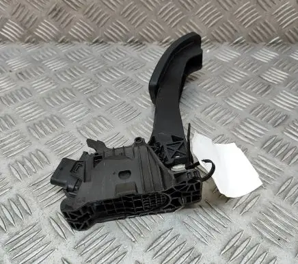 Volkswagen ID.4 Accelerator throttle pedal 1EB723503