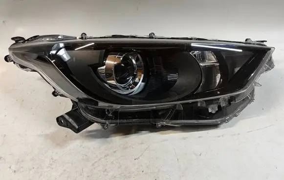Toyota Yaris XP210 Headlight/headlamp 