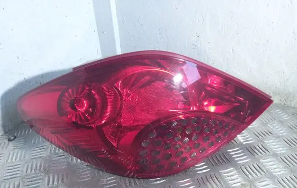 Peugeot 207 Rear/tail lights