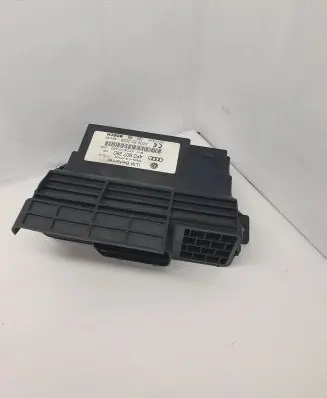 Audi A6 S6 C6 4F Central body control module 4F0907280