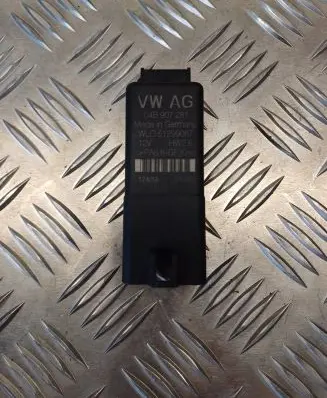 Glow plug pre-heat relay
