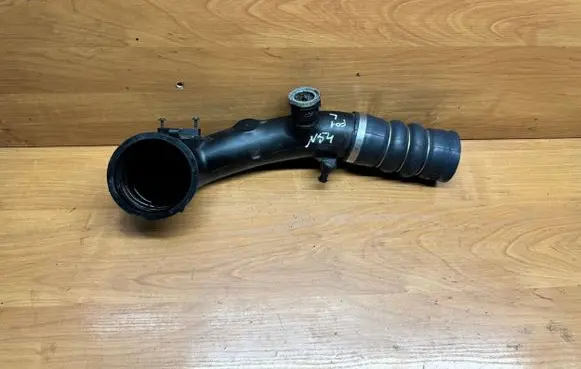 BMW 7 F01 F02 F03 F04 Intercooler hose/pipe 70380530 019954501 23557610