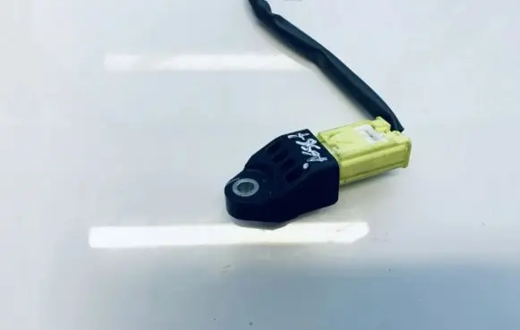 Subaru Outback Airbag deployment crash/impact sensor 98235aj000