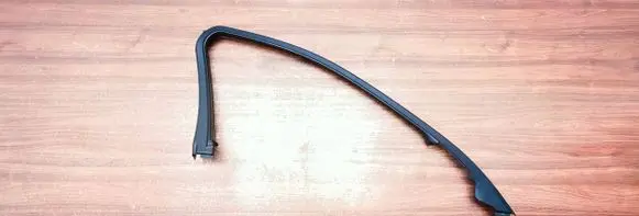 BMW 5 F10 F11 Front door window/glass frame 51337182011 7182011