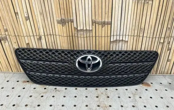 Toyota Corolla E120 E130 Front grill 53111-02150