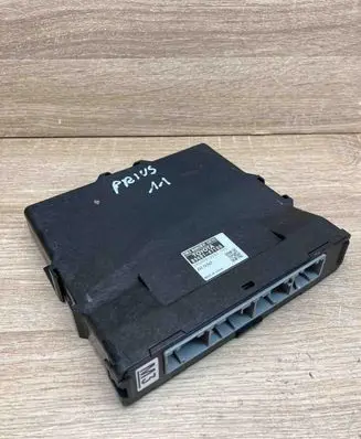 Toyota Prius (XW30) Engine control unit/module ECU 8968147100 2850000263