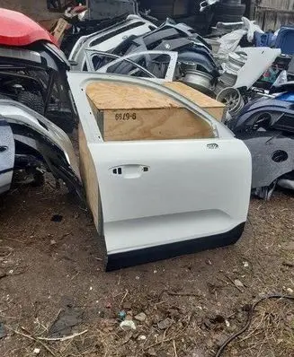 Volvo XC40 Front door 