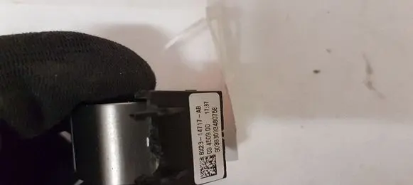 Jaguar XF X250 Electric window control switch 8X2314717AB