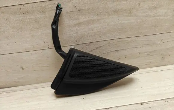 Toyota Avensis T250 Front door high frequency speaker 8616005090