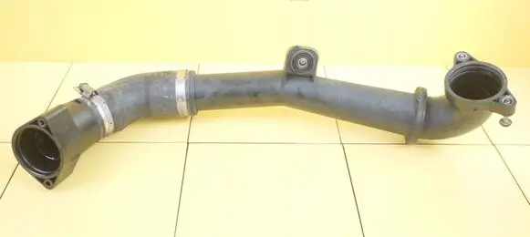 Skoda Octavia Mk3 (5E) Intercooler hose/pipe 04L145770S 29SP23