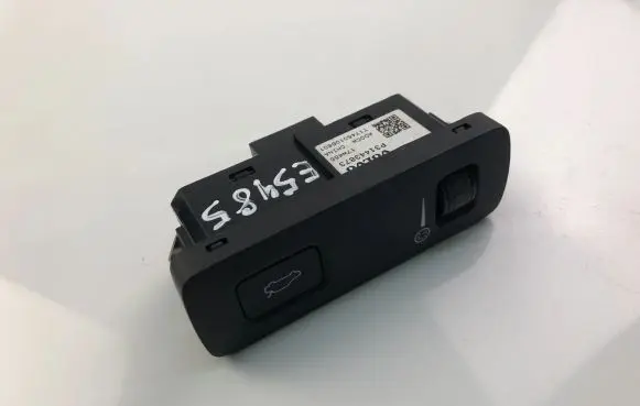 Volvo V40 Light switch P31443873