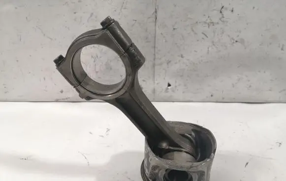 Renault Trafic I Piston with connecting rod