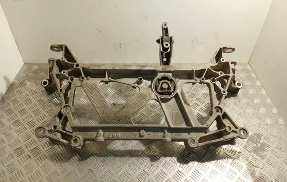 Volkswagen PASSAT B8 Front subframe 3Q0199369E