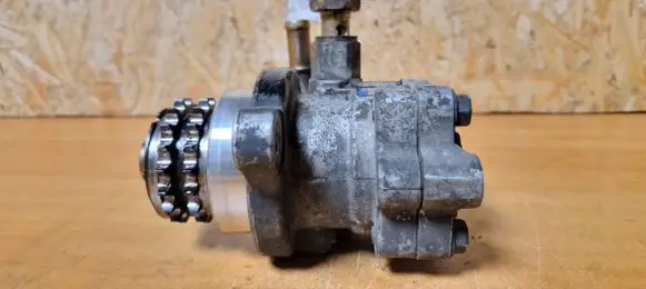 Nissan X-Trail T30 Power steering pump 8h800 33201005