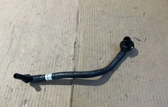 BMW 4 F32 F33 Breather/breather pipe/hose 7613026