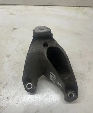 Audi A5 Sportback 8TA Engine mounting bracket